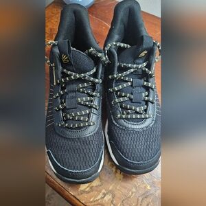 Under Armour Curry 3Z7 'Black Metallic Gold' | Youth Size 5